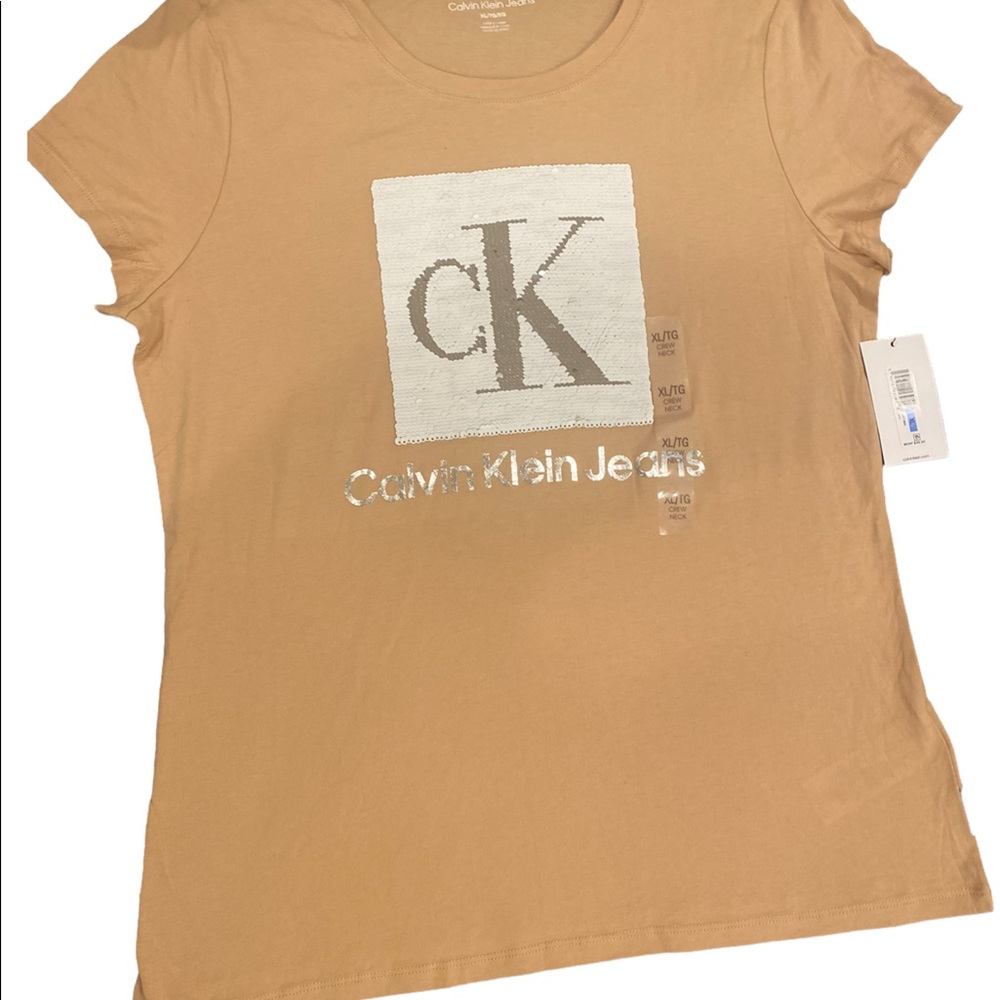 Calvin Klein, Women's Short Sleeve Crew Neck Sequin T-Shirt, Almond Latte, XL
